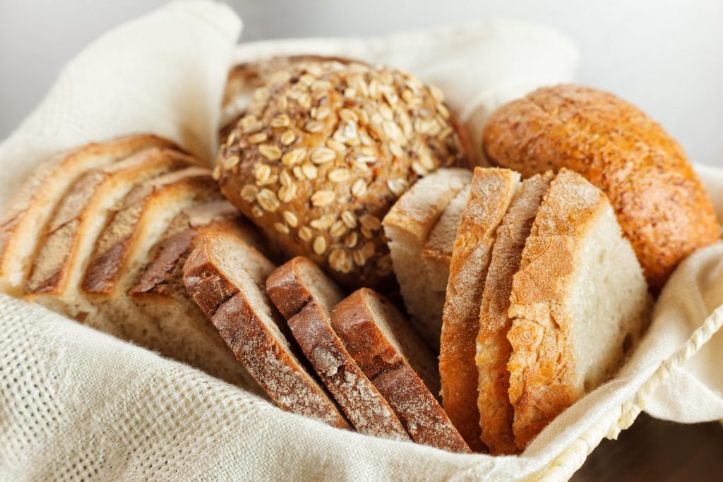 日本のパン発祥の日である4月12日が「パンの記念日」