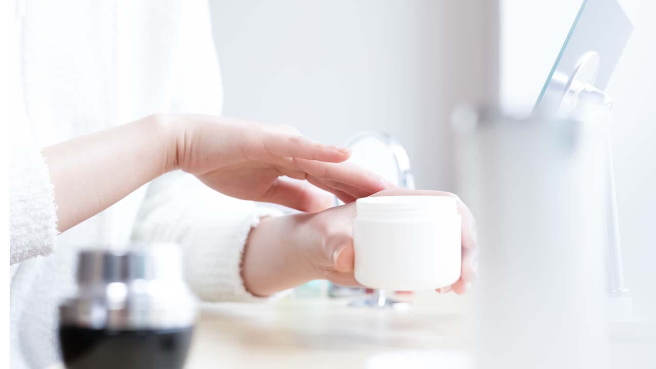 ハンドクリームの日(11月10日)|意味や由来・広報PRに活用するポイントと事例を紹介